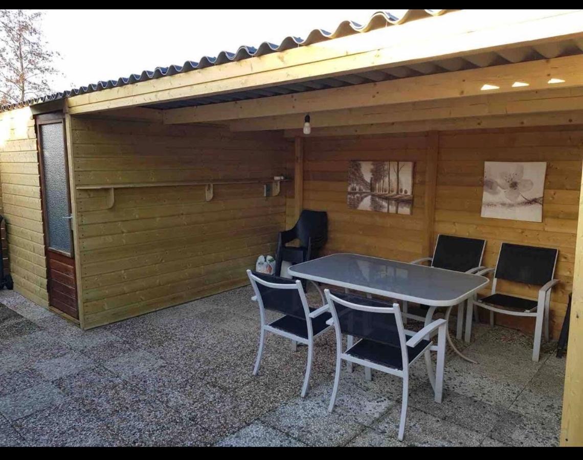 Cozy Chalet In Opmeer Near Amsterdam And Beach מראה חיצוני תמונה