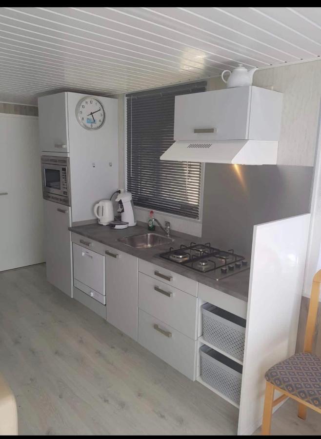 Cozy Chalet In Opmeer Near Amsterdam And Beach מראה חיצוני תמונה